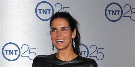 Angie Harmon Net Worth | Celebrity Net Worth