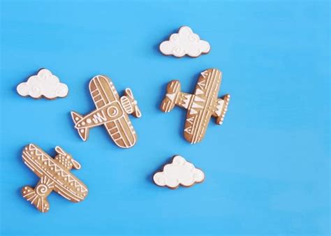 Plane snacks for kids: What to pack, what to avoid | HoneyKids Asia