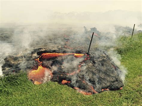 Hawaii Kilauea Volcano Update Lava Threatens To Force Evacuations On