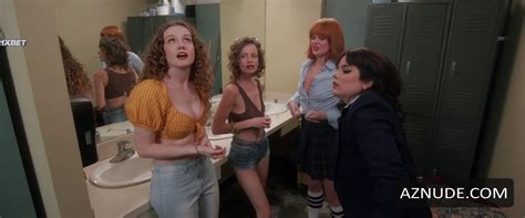 TANIA FOX Nude AZNude