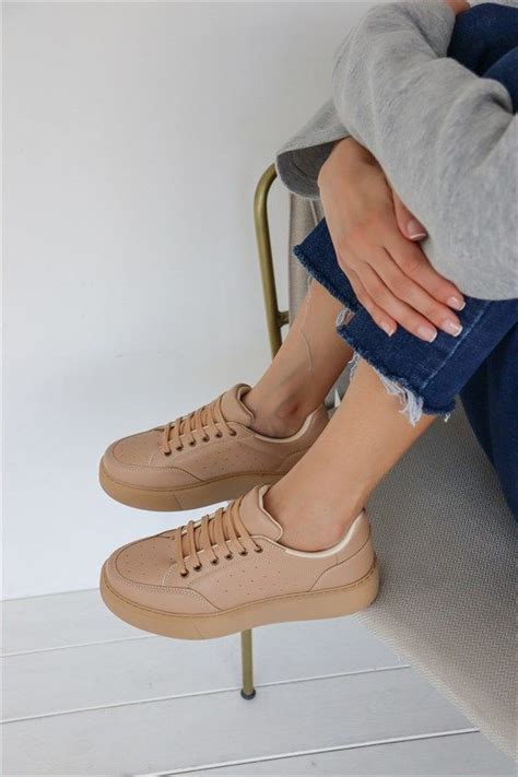 Zeus Nude Spor Ayakkabi Ece Nin Buti I Moda Stilleri Moda Ayakkab Lar Ayakkab Lar