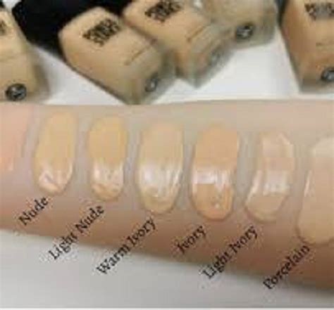 Avon Power Stay tečni puder NUDE Kupindo 76527153