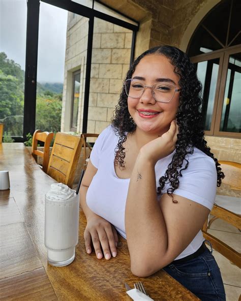 Yorgelys (@_yuriakny) • Instagram photos and videos