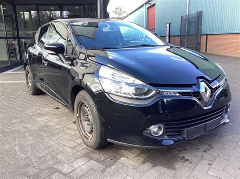 Renault Clio IV 1 5 Energy DCi 90 FAP Schrottauto 2014 Schwarz