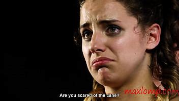 Pauvre Jeune Femme Brune Qui Se Bat Pour La Premi Re Fois Xvideos