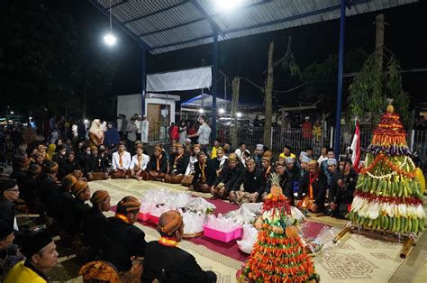 Bupati Kediri Lestarikan Tradisi Agar Mendukung Perkembangan Desa