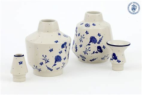 Ceramiczne Formy Są Nowoczesne Ceramiczna Historia Pędzlem I Stemplem Malowana