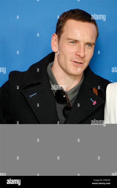 Febrero 15 2012 Berlín Alemania El Actor Michael Fassbender Posa Para Los Fotógrafos En El