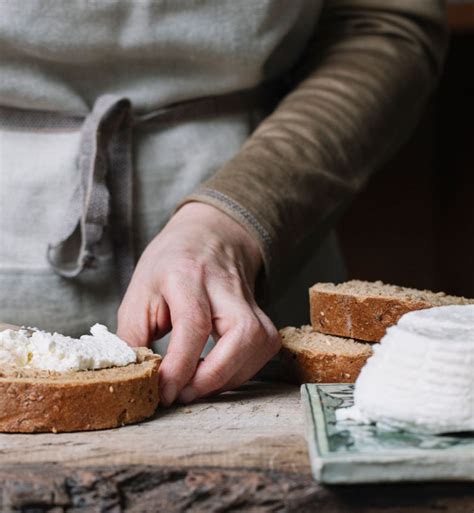 Ricotta Vs Cottage Cheese What’s The Difference Purewow