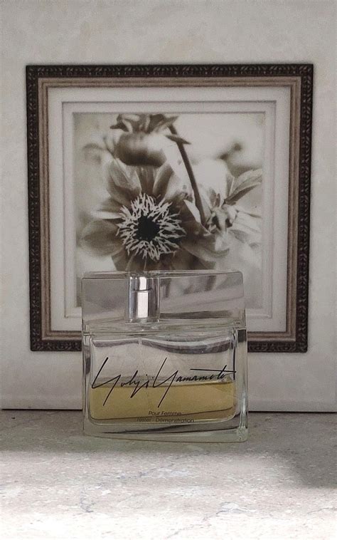 Yohji Yamamoto pour Femme Yohji Yamamoto parfum - un parfum pour femme 2004