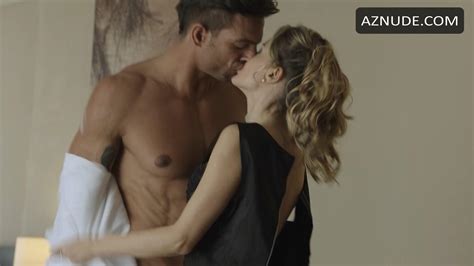 CLUB DE CUERVOS PRESENTS I POTRO NUDE SCENES AZNude