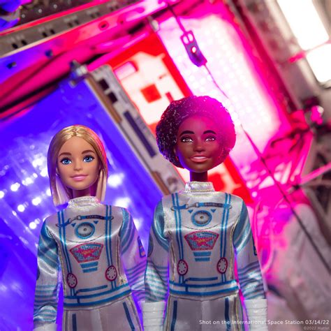 Barbie Gtw30-Space Discovery Astronaut Doll, Mixed ...