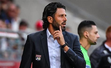 Fabio Grosso Remplac Par Pierre Sage En Tant Qu Entra Neur De L