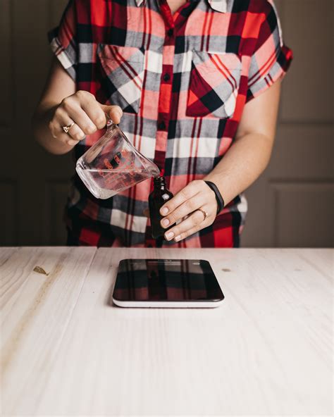 diy hand sanitizer spray