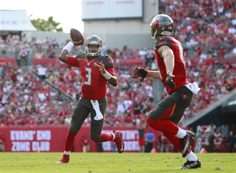 Nfl Preview Bucs Look To Keep Playoff Hopes Alive Against Rams Espn