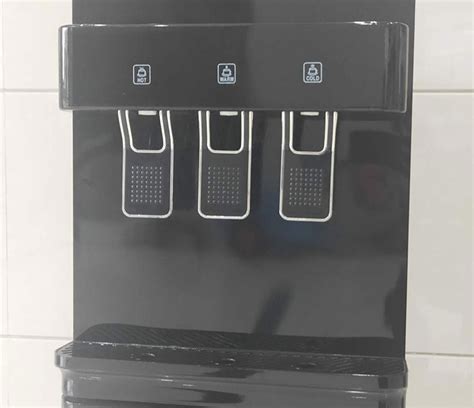 Wholesale China Manufacturer Stand Type Smart Hot And Cold Water Dispenser Manufacturer