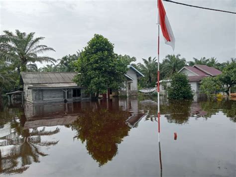 Kk Warga Pesisir Selatan Mengungsi Akibat Banjir Ini Pesan Bnpb