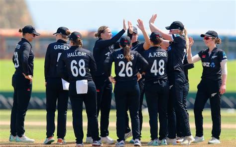 Uncapped Duo Bask In The Limelight As White Ferns Announce Squad For