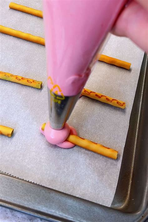 Meringue Cookies - Cute & Easy Halloween Candy Recipe