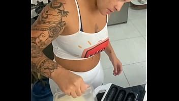 Rabuda Caliente En La Cocina Haciendo Crepe Con El Co O Roto Xvideos