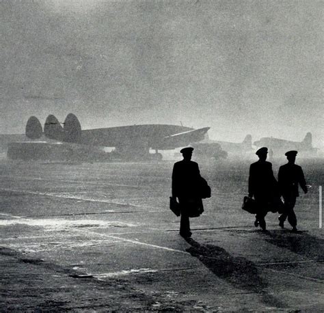 Boac Pilots After A 16 Hour Transatlantic Flight 1956 Roldschoolcool