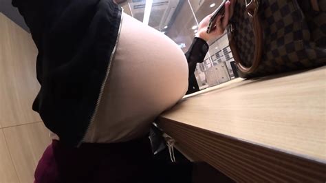 Japanese Candid Upshot With Big Booty Babe