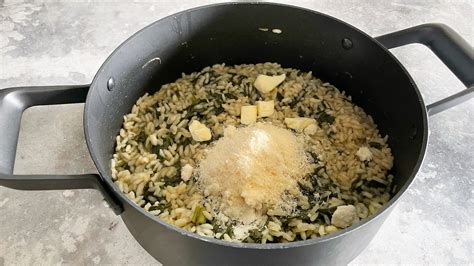 Risotto Alle Bietole La Ricetta Del Primo Piatto Dal Sapore Delicato E