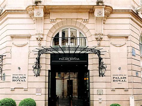 Top 20 Small Luxury Hotels near Louvre Museum, Paris