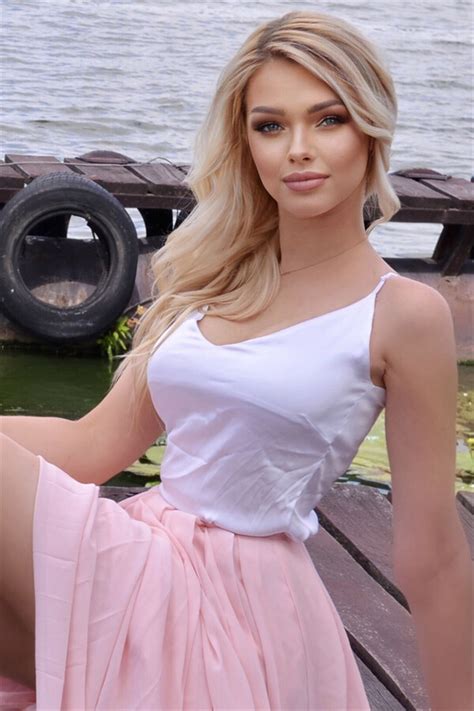 Beautiful Anna Y O From Dnepr With Blonde Hair ID LadaDate