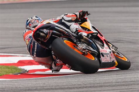 Motogp Malaysia Dani Pedrosa Takes His First Pole Position Of