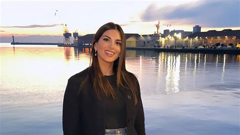 Σταματίνα Τσιμτσιλή Δείτε μία μίξη από πόζες που κόβουν την ανάσα Hot News Τα πιο