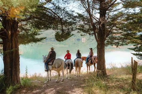 Escursioni A Cavallo Agriturismo Equiturismo De Girolamo