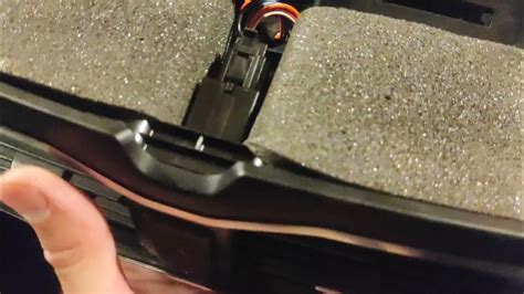 Как снять центральный воздуховод и верхний бардачок гранта FL - YouTube