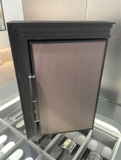 Home & Garden: Elevating Aesthetics With Invisible Aluminium Doors - Condos And Commercial ...