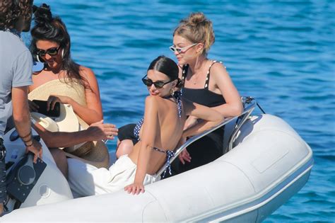 Emily Ratajkowski Tits And Ass In Slutty Bikini On A Yacht With Gigi Hadid 10