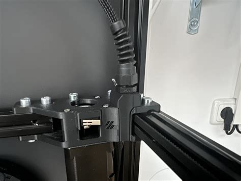 Voron Trident A Drive Cable Cover with PG7 Cable Gland by PushingPixels ...
