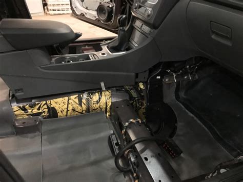 Шумоизоляция Ford Focus (Форд Фокус) за 1 день в Москве