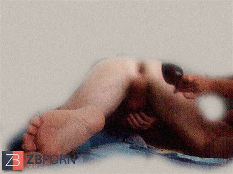 Wifey Stuff Assfuck Fucktoys In Spouse Caboose ZB Porn