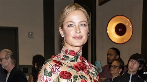 SI Swimsuit Cover Model Carolyn Murphy Shares Gorgeous Snorkeling Pics In Stringy Blue Bikini Si