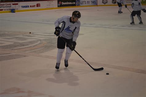 Des Recrues Des Islanders De Charlottetown Sont Déjà Au Travail Radio