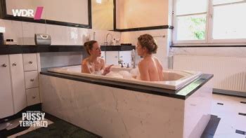 MULTI Carolin Kebekus Anke Engelke Etc Pussy Terror TV 2016 Full HD 1080 Topless