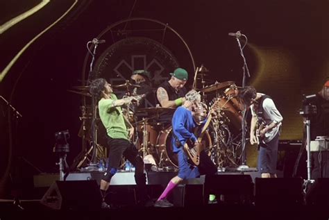 Red Hot Chili Peppers inicia etapa de na América Latina show esgotado em San José