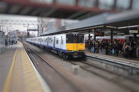 315843 Led By Tfl Rail Classmate 315819 Class 315 No 315 Flickr