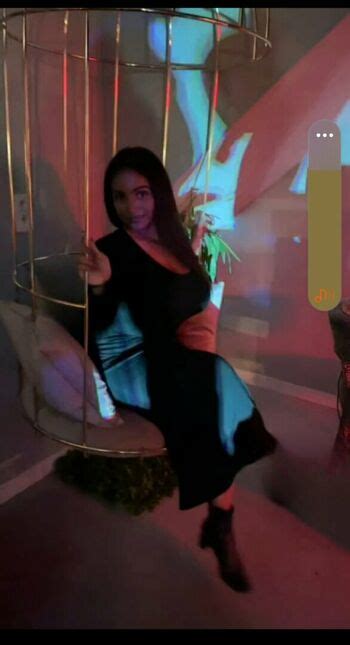 Moroccanzina Therealzinax Zina Hadid Zinahadid Nude OnlyFans Page The Fappening Plus