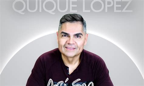 quique lopez presentara  concierto teatral en el centro de bellas