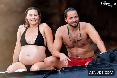 Margot Robbie Sexy Seen With Tom Ackerley Flaunting Her Hot Baby Bump And Bikini Body On