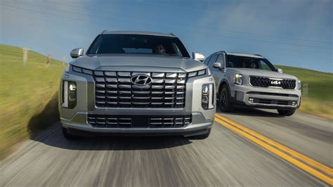 2023 Hyundai Palisade Vs Kia Telluride Comparison Test 3 Row Suv Siblings