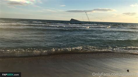 Siswet Siswet Siswet Siswetofficial Nude Leaked Onlyfans Photo Fapgeek