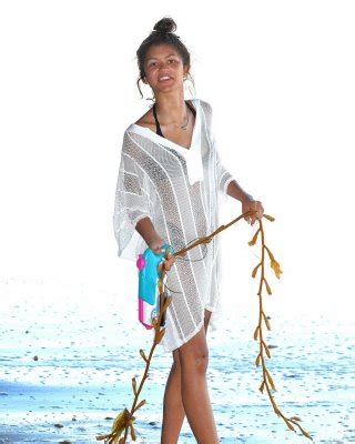 Zendaya Coleman Wearing Skimpy Black Bikini At The Beach In Malibu Porn Pictures XXX Photos