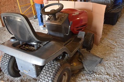 Lot Murray 42 Deck 20 Hp Riding Mower